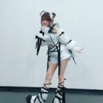 Reina Tanaka Instagram - . 今日はモーニング娘。'23のライブに ゲスト出演してきました🎤✧ 感想は本当に終わるのが秒で まだまだステージおりたかったな〜💭⸒⸒って感じです🤭🩵 横アリって こんなに広かったっけー？って昔の記憶を頑張って思い出しながら(いつも通り思い出せんやったけどw)楽しみながら歌って踊ってました💃 シャボン玉も楽しかったし、おとめ組。も 半分本物のメンバーで出来たのも嬉しかったし 彼と一緒にお店がしたいも、わちゃわちゃして楽しかったな❤️ 来てくださったみなさん ありがとうございました🩷 明日は、いよいよふくちゃんの卒業です🎓💐 みんなで見届けましょう💓💓💓 ・‥…━━━☞・‥…━━━☞ #モーニング娘 #モーニング娘23 #田中れいな