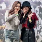 Reina Tanaka Instagram – .
せいせいちゃん❤︎
Radyの撮影、2回一緒になって
その時せいせいちゃんが写真撮ってくださいって言ってくれて嬉しかったっちゃけど
撮影が忙しすぎて全然撮られんやったとね💦😫

でも洋服の展示会でたまたま会えて
やっっと撮れました❤️❤️❤️
撮影の日めっちゃくちゃ朝早いのにさ 
朝からニコニコしとって
声もかわいいとよ😍
・‥…━━━☞・‥…━━━☞
#れーなこーで
#ヴィオレッタ #violetta 
#EVRIS #ZARA #jouetie 
#せいせい ちゃん