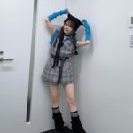 Reina Tanaka Instagram - . AbemaTVの生放送の服は、こんな感じでした🩵 きのう見てくれた方･コメントくれた方 ありがとうございました💓💓💓 クロちゃんに「ハロウィンみたい🎃」って言われたけど 絶対帽子だけで言われたよね🤭 はっぴーはろうぃん👾↝ ・‥…━━━☞・‥…━━━☞ #rady #厚底スニーカー #ENVYM #セットアップ #SHEIN #jouetie #れーなこーで