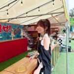 Reina Tanaka Instagram - . 先日(結構前🤭)的にボール当てて倒したら景品もらえるゲームしたっちゃけど、 友達と対決したとね。 1投目たくさん倒れたけんこりゃ勝ったなって思ったのに 2投目から不発で 負けました( ˙³˙ ) でも顔見ると楽しそうやけんオールオッケー👌🩷笑 ・‥…━━━☞・‥…━━━☞ #れーなこーで #エジック #ezick #ザラ #ZARA #西武園ゆうえんち