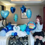 Reina Tanaka Instagram - . 34歳は家族に祝ってもらいました🩷🎂 ホテルで風船🎈してもらうの夢やったし めちゃくちゃ楽しかったー😍🙌🏻 ケーキもたくさん食べたよ😏 クマちゃんのホールケーキ食べるの夢やったっちゃん🧸💕 34歳の始まり最高✊🏻´‐ ・‥…━━━☞・‥…━━━☞ #34歳 #誕生日 #バースデー #バースデーサプライズ #ルワンジュ東京 #louangetokyo