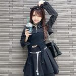 Reina Tanaka Instagram - . 久々にカチューシャした💓💓💓 ここ黒のスタバ、想像以上に おいしかったよ🖤🖤🖤 みんな飲んだ？𓂃𖠚ᐝ ・‥…━━━☞・‥…━━━☞ #れーなこーで #スタバ新作 #カチューシャ #カチューシャヘア
