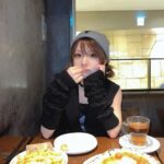 Reina Tanaka Instagram – .
ご飯食べに行ったお店にフライドポテトがあったら
イタリアンでも居酒屋でも
どこでも頼んでしまう🍟🍟
家でも揚げて簡単に食べられるし
どこで食べてもフライドポテトはフライドポテトなのに!!笑
とても中毒性ある食べ物でございますね😏💕
・‥…━━━☞・‥…━━━☞
#好きな食べ物は揚げ物です
#フライドポテト大好き
#おすすめのフライドポテトのお店あったら教えてほしいな
