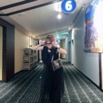 Reina Tanaka Instagram – .
ブラックコーデ🖤🖤🖤
ホーンテッドマンションの映画観たよ🎥✧

映画館ってポップコーン食べたり
チュロス食べながら観るのがいいよね〜💕😍
・‥…━━━☞・‥…━━━☞
#れーなこーで #ブラックコーデ
#PAGEBOY #amiparis