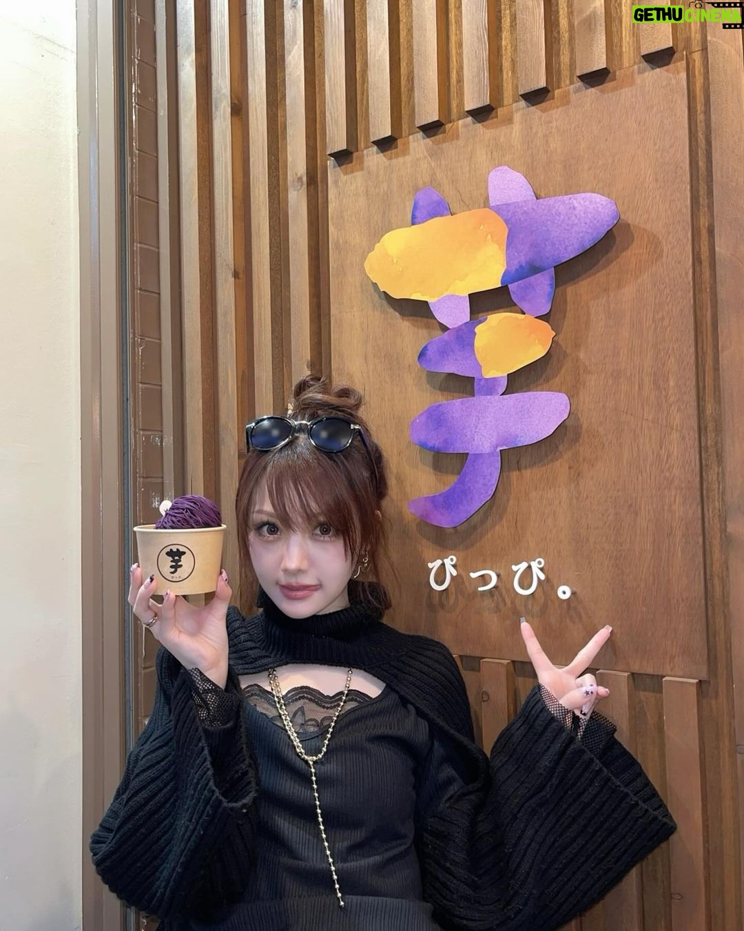 Reina Tanaka Instagram - . 鎌倉で食べ歩きしたっちゃけど おいしかった甘い物たち🍠🍓 ・‥…━━━☞・‥…━━━☞ #鎌倉 #鎌倉観光 #食べ歩きスイーツ