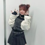 Reina Tanaka Instagram - . AbemaTVクロクルで着てた服です💓 実はこの靴下、【まるでこたつソックス】なのです🤭 この靴下、家で履く感じするけど 外で履いたら少しは暖かいかなー？と思ったのと くしゅくしゅ具合と厚さが好きで なかなか靴下屋さんに売ってないけん、この靴下は丁度いい😍 ・‥…━━━☞・‥…━━━☞ #れーなこーで #meemselect #CHICO #ZARA #ESPERANZA #まるでこたつソックス🧦 #靴下サプリ