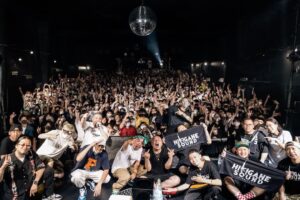 Rekko Instagram - 口喧嘩祭HIKIGANE10周年Special誠にありがとうございました！！🔥🔥🔥
HIKIGANESOUND10周年の大一番に集まってくれた全国のprayerの皆様！
地元のprayerの皆様！
こんなご時世に会場まで足を運んでくれた県外のお客様！
地元のお客様！　
開催させて頂いたClubG様！
staffの皆様！
おかげさまで幸せな時間を築く事が出来ました！🙏
来てくれた皆んなが祝ってくれて感謝感激雨あられでございます！
battle優勝は晋平さん！🎉
おめでとうございます！岐阜で引退を阻止してしまった！笑ありがたやー！🤣
日々成長日々精進の志の元HIKIGANESOUNDこれからもガンガン仕掛けて行きますので引き続きよろしくお願いします！🔥💪

#HIKIGANESOUND
#口喧嘩祭
＃10周年