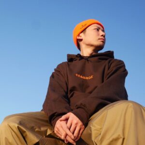 Rekko Instagram - 68&brothersより私
裂固提案カラーのパーカーがZOZOTOWNで販売開始されました！！ https://zozo.jp/shop/68andbrothers/goods/52039680/?did=84017703&rid=1203

ボディーはブラウン☕️
ロゴに好きな色のオレンジ🍊
で提案してみました！
超お気に入りやし着まくる！🔥
みんなも一緒に着ような！！ #68andbrothers 
#zozotown