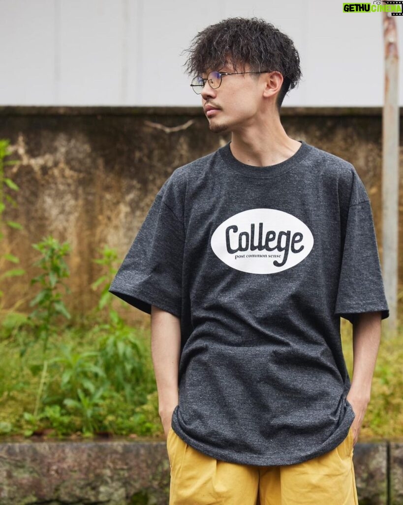 Rekko Instagram - college og logo t shirt 裂固提案カラー本日よりcollege on line shopにて販売開始です！ ¥3960とお手軽なので是非覗いてみてください！🙌 👕 @college_gf 📸 @ohsnaps1996 #college #ohsnaps