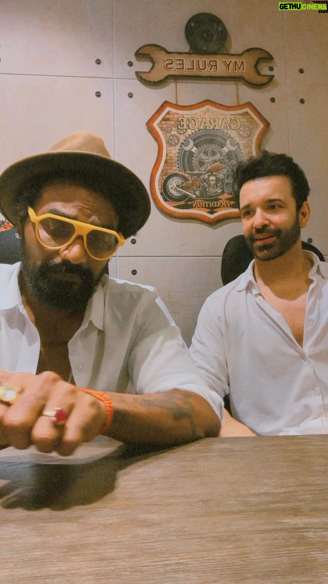 Remo D'Souza Instagram - Anyone wants to know further???? Coz #remobaba is here , ask @aamirali how good I am 🤣🤣🤣🤣. #justforfun