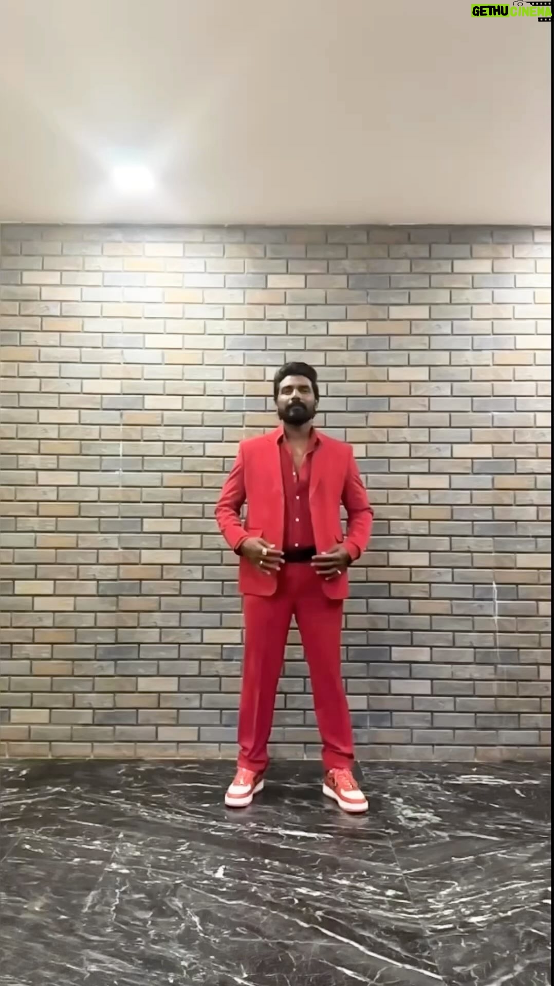 Remo D'Souza Instagram - 😊😊 #trending #trendingreels