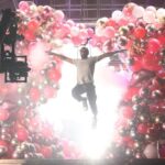 Remo D'Souza Instagram - Had a great time shooting this song, so much fun and masti with the energy ki dukaan @ranveersingh . Hearthrob out NOW! @karanjohar @ananyapanday @aliaabhatt #RRKPK #TeamRocky #TeamRani #RockyaurRani #TeamRD @lizelleremodsouza @yusuf20khan @rahuldid @upasana____singh_____ @prachityagi 📸 @maajidkhan88