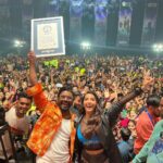 Remo D’Souza Instagram – Breaking the world record for Hip Hop, couldn’t have done it without everyone who turned up! Thank you so much, a proud moment! Congratulations to the team 🤍

@norafatehi @amazonminitv @framesproductioncompany @tranjeet @wickedsunnyyyyy @suresh_kingsunited @totheculture 

#hiphopindia #gullyseglorytak #worldrecord