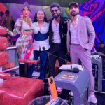 Remo D’Souza Instagram – Had an absolute blast on this stage after so long got to meet & chat with india’s Guiding light @remodsouza and our india’s Dancing Diva absolute Queen @norafatehi thank you guys for such a warm welcome & best wishes to your new show Hip Hop India @amazonminitv always there to support the community. Episodes are out now go check it out. ⚡️⚡️⚡️ 
#piyushshazia #remodsouza #choreographers #norafatehi #bollywood Mumbai, Maharashtra