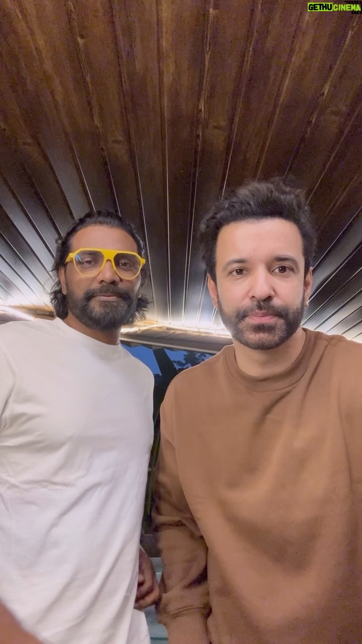 Remo D'Souza Instagram - Dusro ke phadde main taang nahi adate, chota ho ya bada 🙏😜 @remodsouza 😜😂