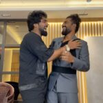 Remo D'Souza Instagram - PRANK TREND SUCCESSFULL 💯 with my god @remodsouza sir Sir I love you and sorry for this prank … #remosir #trend #prank #comedy Mumbai, Maharashtra