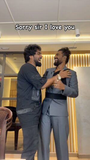 Remo D'Souza Instagram - PRANK TREND SUCCESSFULL 💯 with my god @remodsouza sir 

Sir I love you and sorry for this prank … 

#remosir #trend #prank #comedy