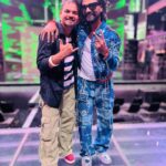Remo D'Souza Instagram - Standing next to him is bliss, you will learn a lot ✨ Love you sir ❤️❤️❤️ #dancepluspro #finale #teampunit Film City