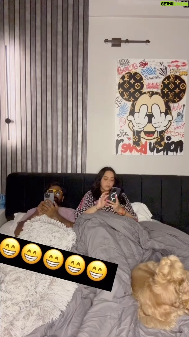 Remo D'Souza Instagram - Donβt be over smart guys ππππππππππππππ #poorhusbands π€£π€£π€£ #bosslady @lizelleremodsouza #justforfun #justforlaughs #husbandandwife #jokes.