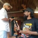 Remo D'Souza Instagram - COIN DAAL 🤣🤪 The normal us everytime we meet. 🤣🤣🤪🤪 Love you @remodsouza sir 🤗🤗😘 #reunion #justforfun #boysfun #mumbaidiaries #backinbay Mumbai - The City of Dreams