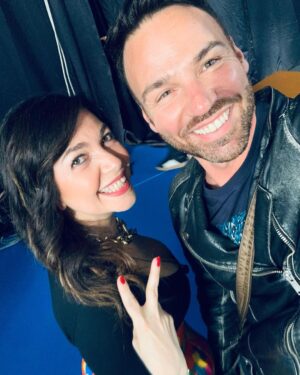 Renato Novara Instagram - E dopo 33 anni ci siamo reincontrati!!! Non senza cantare le sue sigle ovviamente!!! 😂😍❤️ 

All’arrembaggio!!!! Grazie @cristinadavenaofficial ❤️❤️❤️