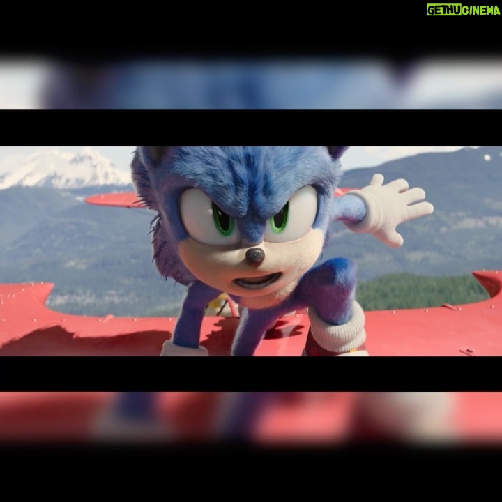 Renato Novara Instagram - "Una stiratina, uno spuntino...e si comincia!" 💙 Ecco finalmente il trailer di Sonic 2, da aprile al cinema, non perdetevelo! 🎬 #SonicIlFilm2