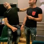 Renato Novara Instagram - C’è solo un Capitano?! Forse no 🤣 #ciurmachallenge con @renatonovara (voce del mitico Luffy di #onepiece ) #luffy #renatonovara #ciurma #giorgiovanni