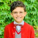 Renato Novara Instagram - Agghindato in pieno stile anni 70!!! Presto sul grande schermo. 🥰 #actor #kid #ilgiornopiubello #movie #film #cinema #voice