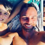 Renato Novara Instagram - Gente di mare... 🐠🐳🐬🦞🦀☀️🌈🌊😂😂😂 #summer #summertime #sea #beach #sun #happiness #sons #fatherandson #estate #voices #bluesky #smile