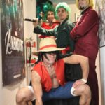 Renato Novara Instagram - Torna A CENA CON LA CIURMA, l’unica serata a tema One Piece al Comix Pub 🚀 In collaborazione con @starshopmodena , @renatonovara e @binks_family_cosplay ! 📆 Mercoledì 22 Novembre al Comix Pub di Modena Un evento unico, pensato per tutti gli amanti di One Piece Durante la serata potrete cenare insieme ai cosplayer di One Piece con un menù a tema piratesco studiato per la serata 🏴‍☠ Ma non è tutto… Durante la serata ogni tavolo diventerà una vera e propria nave pirata capitanata da un cosplayer di One Piece, che guiderà la sua ciurma in una sfida all’ultimo sangue contro le altre ciurme ⛵🗺 Quiz a tema condotto da Renato Novara, voce italiana di Monkey D. Luffy, e fantastici premi in palio 🎁 Non potete mancare! Prenota al link in bio 🙌 #comixpub #comixpubmodena #starshop #starshopmodena #binksfamily #cosplayitalia #cosplayita #onepieceitalia #onepieceita #onepiece #doppiaggioita #doppiaggioitaliano #nerdita #nerditalia #onepiecelover #onepiececosplay