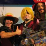 Renato Novara Instagram – Torna A CENA CON LA CIURMA, l’unica serata a tema One Piece al Comix Pub 🚀
In collaborazione con @starshopmodena , @renatonovara e @binks_family_cosplay !
📆 Mercoledì 22 Novembre al Comix Pub di Modena
Un evento unico, pensato per tutti gli amanti di One Piece
Durante la serata potrete cenare insieme ai cosplayer di One Piece con un menù a tema piratesco studiato per la serata 🏴☠
Ma non è tutto…
Durante la serata ogni tavolo diventerà una vera e propria nave pirata capitanata da un cosplayer di One Piece, che guiderà la sua ciurma in una sfida all’ultimo sangue contro le altre ciurme ⛵🗺
Quiz a tema condotto da Renato Novara, voce italiana di Monkey D. Luffy, e fantastici premi in palio 🎁
Non potete mancare!
Prenota al link in bio 🙌
#comixpub #comixpubmodena #starshop #starshopmodena #binksfamily #cosplayitalia #cosplayita #onepieceitalia #onepieceita #onepiece #doppiaggioita #doppiaggioitaliano #nerdita #nerditalia #onepiecelover #onepiececosplay