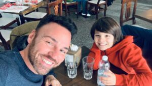 Renato Novara Instagram - Indovinate oggi chi doppia il protagonista e chi doppia suo padre? 😍😂