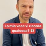 Renato Novara Instagram - Un po’ di fame? Kinder Bueno! 😎 Vi è mai capitato di vedere questo spot? 👀 #RenatoNovara #KinderBueno