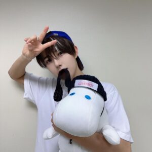 Renjun Instagram - ✌️