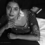 Renu Soundar Instagram – 🖤

@shihabu.sbs 
@aydhab
@the_spirit_of_zen