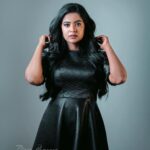 Renu Soundar Instagram – Be happy for this moment. This moment is your life..

📸 @dipin_ramanan 
👗 @picara.design 
@shafeenaz_for_beautiful_brides 
@joe_elize_joy 
@the_spirit_of_zen 
@subin_photoplay