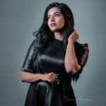 Renu Soundar Instagram – Be happy for this moment. This moment is your life..

📸 @dipin_ramanan 
👗 @picara.design 
@shafeenaz_for_beautiful_brides 
@joe_elize_joy 
@the_spirit_of_zen 
@subin_photoplay