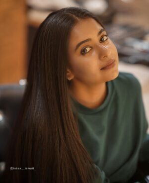 Renu Soundar Instagram - @muski.co 
Stylist @suji_chekku 
📸 @ishak___ismail 

#muski #hairlove #selfcare #hairtreatment #keratintreatment