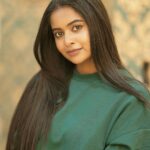 Renu Soundar Instagram - @muski.co Stylist @suji_chekku 📸 @ishak___ismail #muski #hairlove #selfcare #hairtreatment #keratintreatment Muški Studios