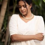 Renu Soundar Instagram - Here's to new beginnings in 2023! 🥂🎉 👗@azora__women 📸 @toms_g_ottaplavan @afsal_kizwa @olive.courtyard #newyear #2023 #renusoundar