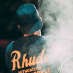 Residente Instagram - Mi corazón se quedó bombeando pura vida. Siempre será un honor compartir el mismo oxigeno. Gracias Costa Rica. 🇨🇷❤️[R]