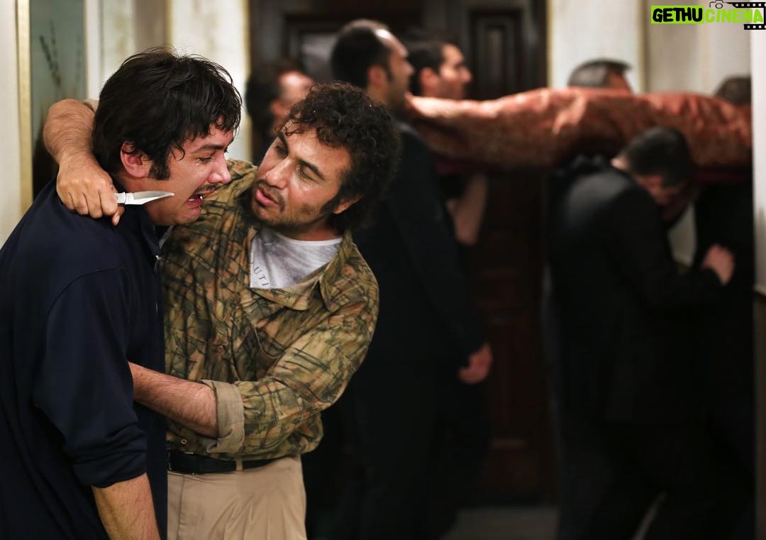 Reza Attaran Instagram - ..... اكران مردمى فيلم نهنگ عنبر٢ ، فرداشب ، دوشنبه ، سينما كورش ، ساعت ٩شب ، منم ميام ........