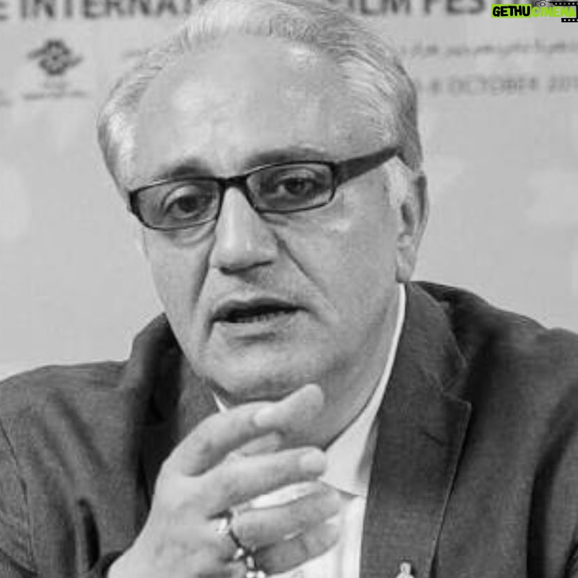 Reza Attaran Instagram - .... واقعاسخته باور كردنش .... تسليت به جامعه هنرى ، خانم معماريان عزيز ، اميد جان و....