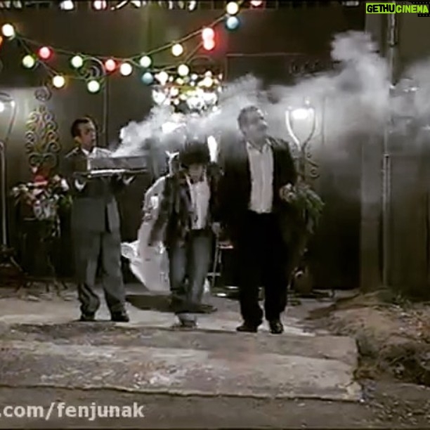 Reza Attaran Instagram - " متهم گريخت " يادش به خير١٣٨٤