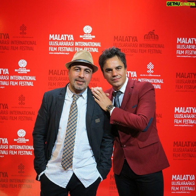 Reza Attaran Instagram - شب اختتامیه فستیوال مالاتیای ترکیه ، با احمد احمدی
