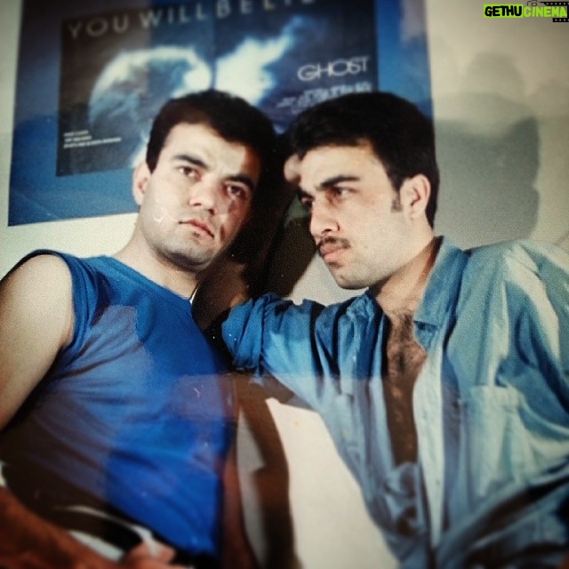 Reza Attaran Instagram - با سعید آقاخانی ، خوابگاه دانشجویی ، 1371