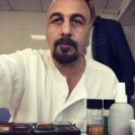 Reza Attaran Instagram - .... گريم ، فيلم سينمايى " انفرادى " 😷🍎🎬🧵🧿🌿❤️🍇🍺 قبل از كرونا ( 🧵غرغره آب نمك وماسك فراموش نشه )