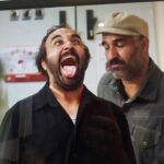 Reza Attaran Instagram - ..... هر روز آب نمك قرقره كنيد🧵 ...... ولى آروم ( عكس از پشت صحنه فيلم سينمايى " شيشليك " ) 📷عكاس ، سجاد پهلوان زاده