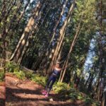 Rhinnan Payne Instagram - peace out 🌳🤸🏽‍♀️✨thumbs up #moveinbeyond @beyondyoga