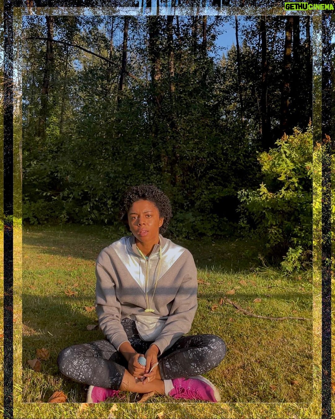 Rhinnan Payne Instagram - ☀️🌳I’m on the internet🌳☀️ GRASS